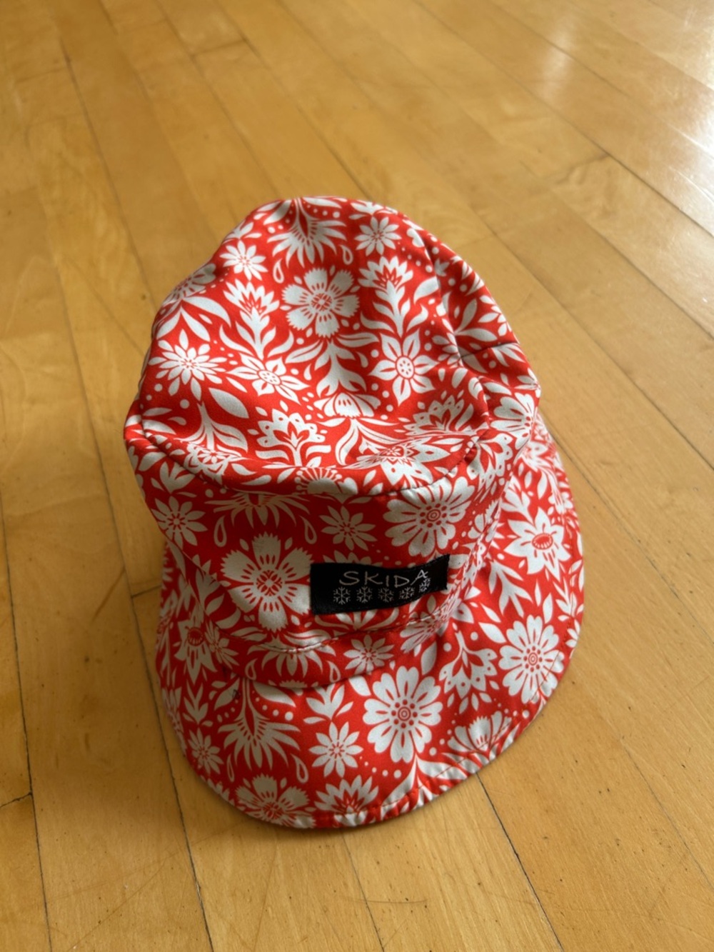 Skida Women/Youth Floral Bucket Hat in Red and White